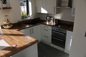 Luxury Victorian Garden Apartment