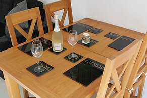 Luxury Victorian Garden Apartment