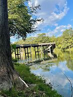 Horseshoe Riverside Lodge