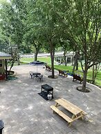 Horseshoe Riverside Lodge