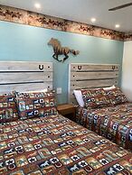 Horseshoe Riverside Lodge