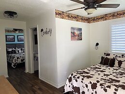 Horseshoe Riverside Lodge