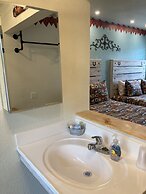 Horseshoe Riverside Lodge