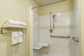 Cobblestone Inn & Suites - Vinton