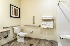 Cobblestone Inn & Suites - Vinton