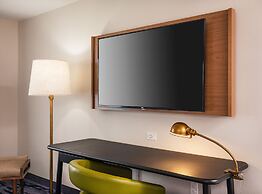 Fairfield Inn & Suites by Marriott Boston Walpole