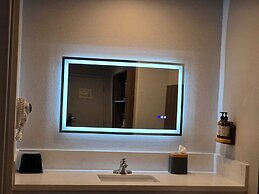 Hyland Inn Near Legoland