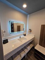 Hyland Inn Near Legoland