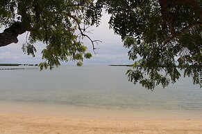 Landers Bay Resort & Spa Fiji - Adults Only