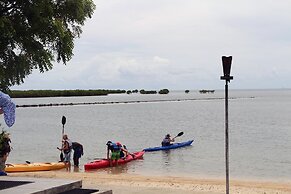 Landers Bay Resort & Spa Fiji - Adults Only