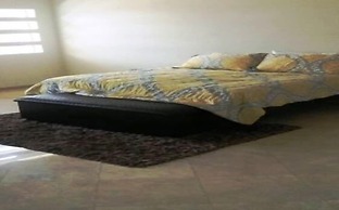 Casa Los Reyes Cerritos 8