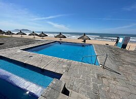 Casa Los Reyes Cerritos 8