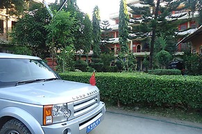 Hotel Peace Palace