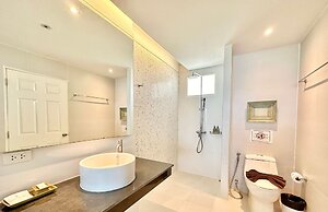 Combo Beach Hotel Samui