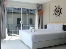 Combo Beach Hotel Samui