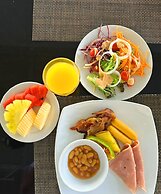 Combo Beach Hotel Samui