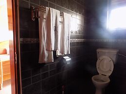 Olina Hotel and Apartments