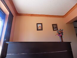 Olina Hotel and Apartments