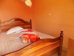 Olina Hotel and Apartments