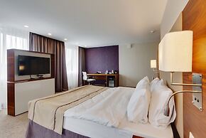 Hotel G9