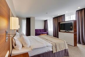 Hotel G9