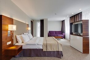 Hotel G9