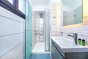 Kamelia & Semeli Hotel