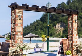 Kamelia & Semeli Hotel