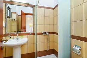 Kamelia & Semeli Hotel