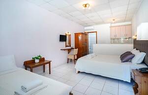 Kamelia & Semeli Hotel