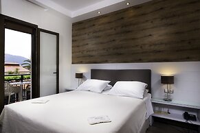 Kamelia & Semeli Hotel