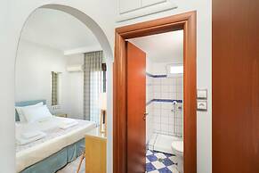 Kamelia & Semeli Hotel