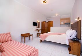 Kamelia & Semeli Hotel