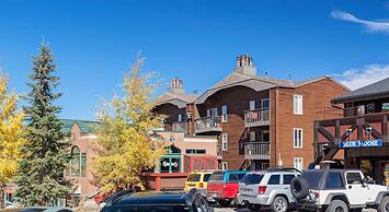 Breckenridge Alpine 203 Condo close to lift by RedAwning