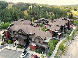 The Perfect Condo in West Village, Big Deck and next to the lift - CA1