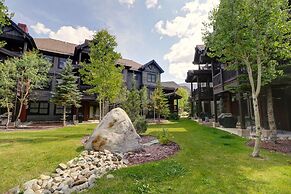 The Perfect Condo in West Village, Big Deck and next to the lift - CA1