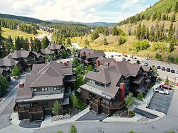 The Perfect Condo in West Village, Big Deck and next to the lift - CA1