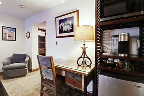 CM337H Copper Mtn Inn 1Br 1Ba Hotel Room