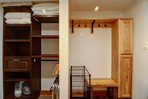 CM337H Copper Mtn Inn 1Br 1Ba Hotel Room