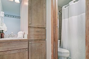 VS436H Village Square Studio Bedroom 1Bathroom Hotel Room