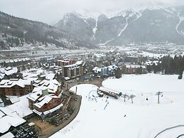 VS436H Village Square Studio Bedroom 1Bathroom Hotel Room