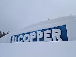 Perfectly Located Hotel Room, Steps to American Eagle chair - Ski-In S