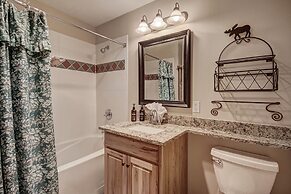 Taylors Crossing In The Heart Of Copper Center Village - Short Walk to