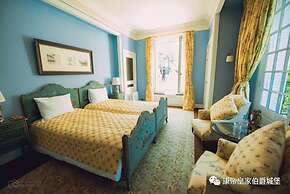 Château des Forgets Hotel