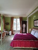 Château des Forgets Hotel
