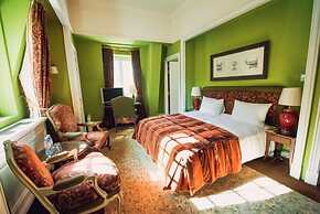 Château des Forgets Hotel