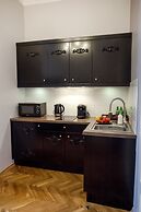 Scharffenberg Apartments Main Square