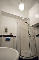 Scharffenberg Apartments Main Square