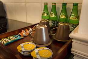 Scharffenberg Apartments Main Square