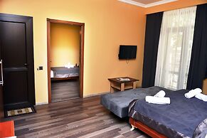 Yaffle Inn Boutique Hotel